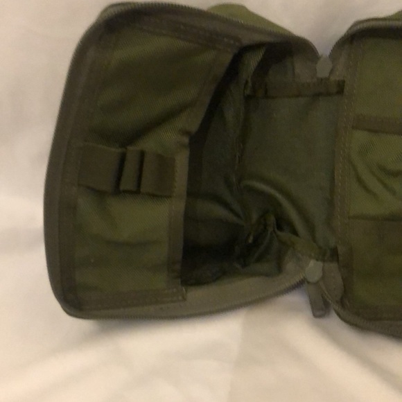 Made In Canada First Aid Kit Genuine Military Issue (NEW) without contents. - Picture 6 of 11